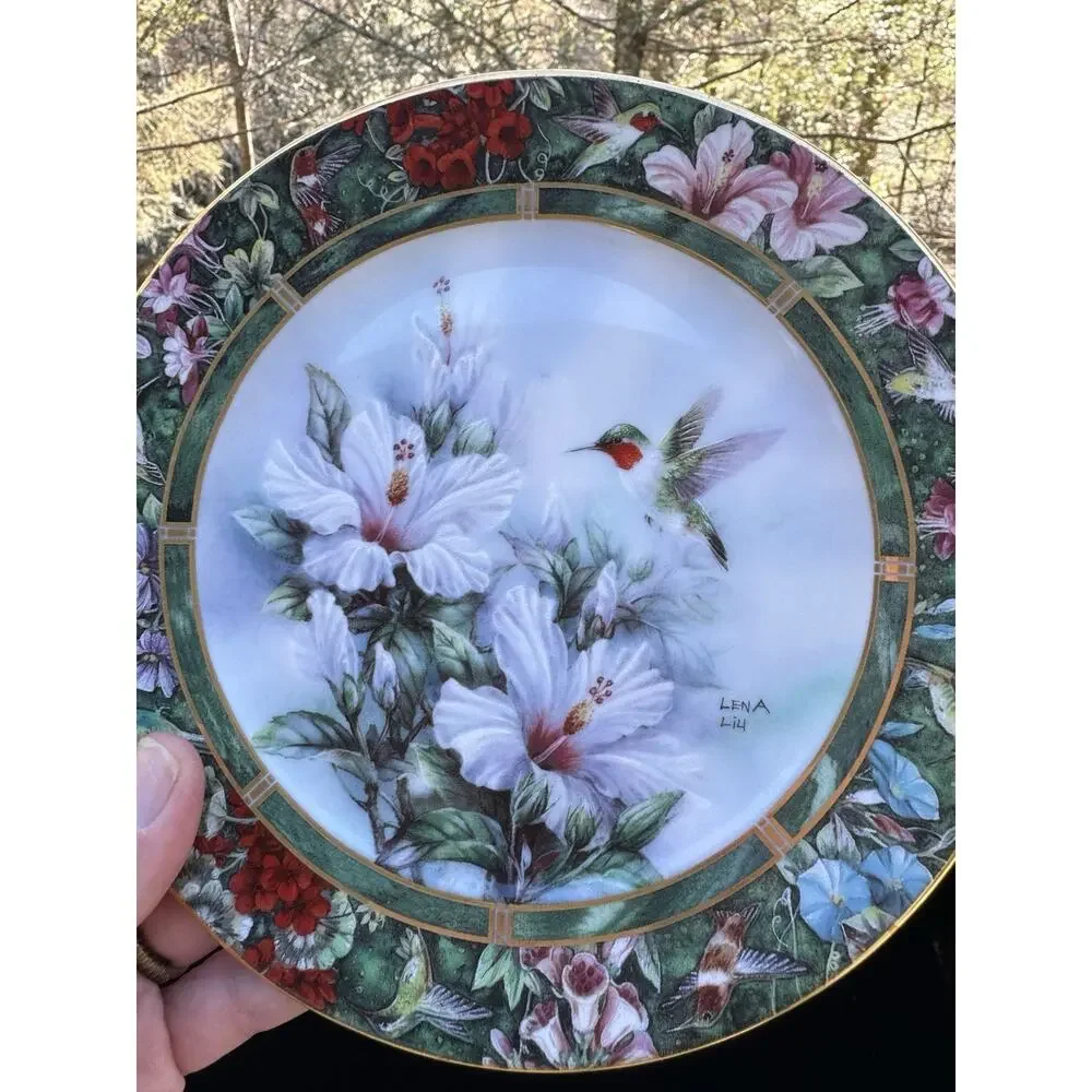 Lena Liu plate The Ruby-throated Hummingbird Treasury porcelain plate -S86